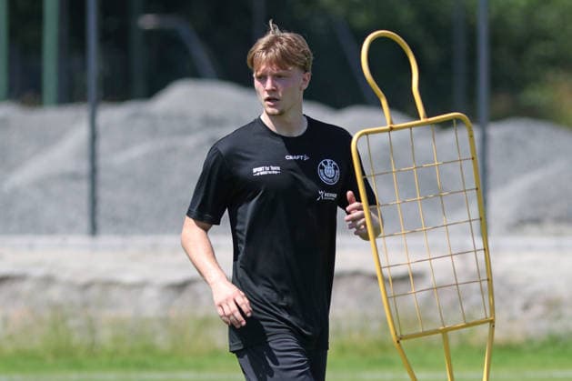 Regionalliga Nordost: Trainingsauftakt des 1. FC Lok Leipzig, 24.06.2026 Probespieler Anton Lange (zuletzt Hannover 96 II). Fußball, Regionalliga Nordost, Saison 2026 2027, Trainingsauftakt des 1. FC Lok Leipzig am 24.06.2026 im Bruno-Plache-Stadion, Leipzig. *** Regionalliga Nordost: 1 FC Lok Leipzig Kicks Off Training, June 24, 2026; Trial Player Anton Lange, Most Recently with Hannover 96 II; Soccer, Regionalliga Nordost, 2026–2027 Season, 1 FC Lok Leipzig’s training kickoff on June 24, 2026, at Bruno Plache Stadium, Leipzig Copyright: xBEAUTIFULxSPORTS JanxKaeferx