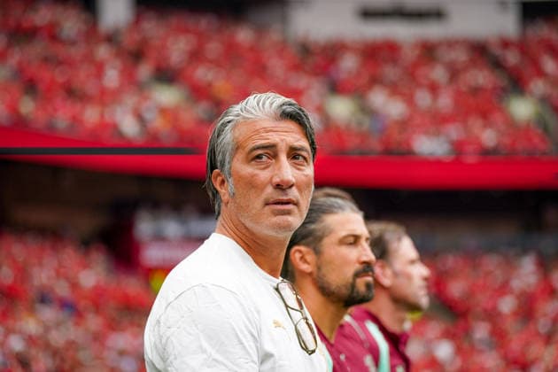 Kanada: Fußball FIFA Weltmeisterschaft 2026 Gruppenphase Schweiz vs Kanada BC Place Stadium (Vancouver, British Columbia): Murat Yakin (Trainer, Schweiz) *** Canada Soccer 2026 FIFA World Cup Group Stage Switzerland vs. Canada BC Place Stadium, Vancouver, British Columbia Murat Yakin, Head Coach, Switzerland Copyright: xJOERANxSTEINSIEKx
