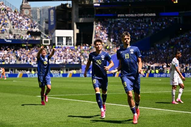 Bosnia and Herzegovina s Kerim Alajbegovic celebrates after scoring during a soccer game between Bosnia and Herzegovina and Qatar, on Wednesday 24 June 2026 in Seattle, the third and last day in the group stage, in group B of the FIFA World Cup, WM, Weltmeisterschaft, Fussball 2026 in the United States of America. DIRKxWAEM  x179160002x