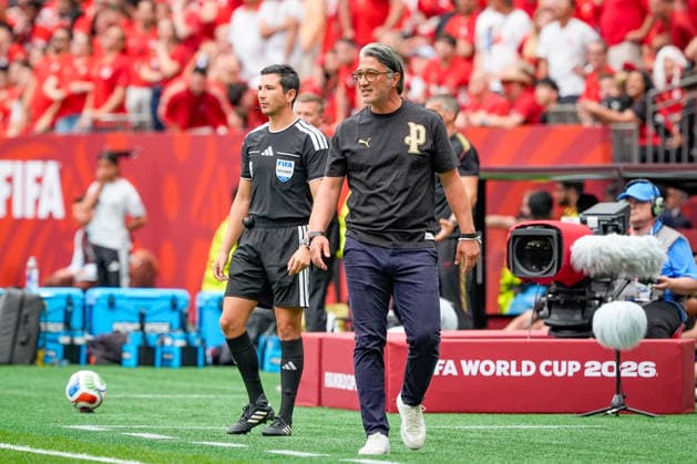Kanada: Fußball FIFA Weltmeisterschaft 2026 Gruppenphase Schweiz vs Kanada BC Place Stadium (Vancouver, British Columbia): Murat Yakin (Trainer, Schweiz) *** Canada Soccer 2026 FIFA World Cup Group Stage Switzerland vs. Canada BC Place Stadium, Vancouver, British Columbia Murat Yakin, Head Coach, Switzerland Copyright: xJOERANxSTEINSIEKx