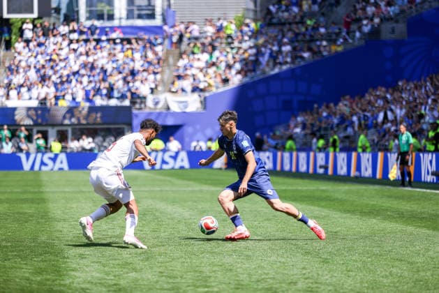 Bosnia and Herzegovina v Qatar - FIFA World Cup, WM, Weltmeisterschaft, Fussball 2026 - Group B SEATTLE, USA - JUNE 24: Kerim Alajbegovic (19) of Bosnia and Herzegovina in action during the 2026 FIFA World Cup First Stage Group B match between Bosnia and Herzegovina and Qatar at Lumen Field (Seattle Stadium) in Seattle, Washington, United States on June 24, 2026. Samah Zidan Anadolu Washington United States. Editorial use only. Please get in touch for any other usage.  Copyright: x2026xAnadoluxSamahxZidanx
