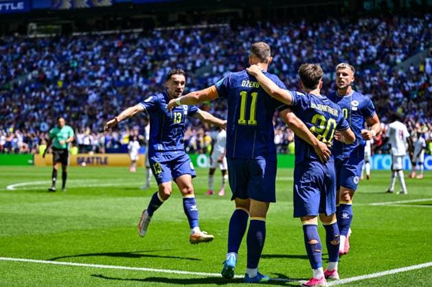 Bosnia and Herzegovina s Ivan Basic, Bosnia and Herzegovina s Edin Dzeko and Bosnia and Herzegovina s Esmir Bajraktarevic celebrate during a soccer game between Bosnia and Herzegovina and Qatar, on Wednesday 24 June 2026 in Seattle, the third and last day in the group stage, in group B of the FIFA World Cup, WM, Weltmeisterschaft, Fussball 2026 in the United States of America. DIRKxWAEM  x179161100x