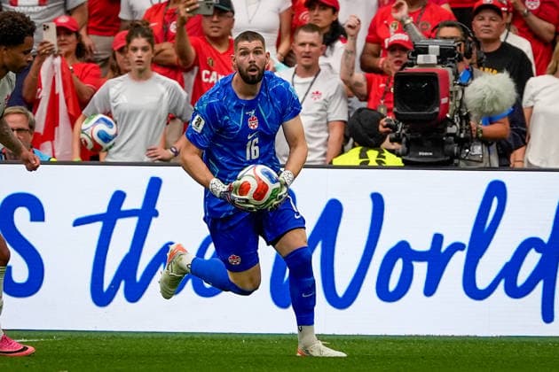 Kanada: Fußball FIFA Weltmeisterschaft 2026 Gruppenphase Schweiz vs Kanada BC Place Stadium (Vancouver, British Columbia): Maxime CrÃ peau Crepeau (Kanada 16) *** Canada Soccer 2026 FIFA World Cup Group Stage Switzerland vs. Canada BC Place Stadium Vancouver, British Columbia Maxime Crépau Crepeau Canada 16 Copyright: xJOERANxSTEINSIEKx