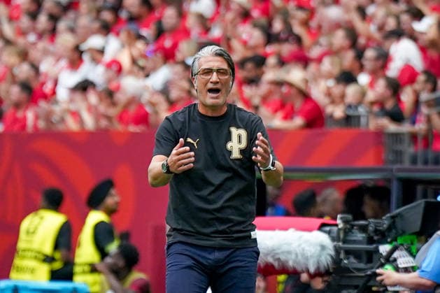 Kanada: Fußball FIFA Weltmeisterschaft 2026 Gruppenphase Schweiz vs Kanada BC Place Stadium (Vancouver, British Columbia): Murat Yakin (Trainer, Schweiz) Mimik, Gesichtsausdruck, Emotion, Geste, Gestik, Emotion *** Canada Soccer 2026 FIFA World Cup Group Stage Switzerland vs. Canada BC Place Stadium Vancouver, British Columbia Murat Yakin, Coach, Switzerland Facial expressions, emotions, gestures, body language, emotion Copyright: xJOERANxSTEINSIEKx