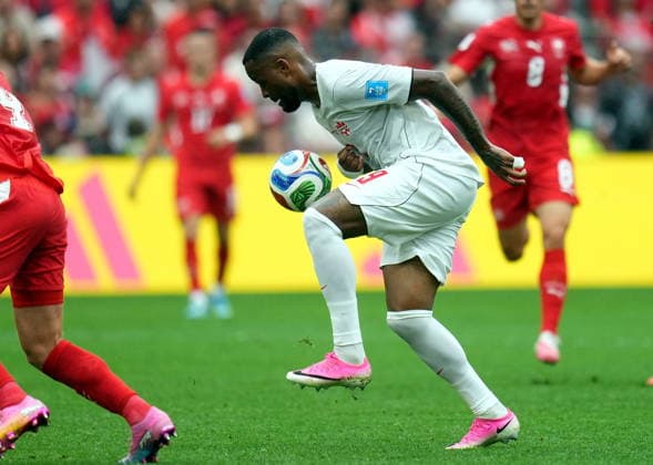 FIFA World Cup, WM, Weltmeisterschaft, Fussball 2026 - Group B - Switzerland vs Canada Cyle Larin of Canada in action during the FIFA World Cup 2026 group stage match Switzerland against Canada, in Vancouver, Canada, 24 June 2026. VANCOUVER Canada  Copyright: xBOBxFRIDx