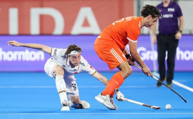 Belgium s Guillaume Hellin and Netherlands Pepijn van der Heijden fight for the ball during a hockey game between Belgian national team, Nationalteam Red Lions and Netherlands, Wednesday 24 June 2026 in Wavre, match 13 16 in the group stage of the men s FIH Pro League competition. VIRGINIExLEFOUR  x179162735x