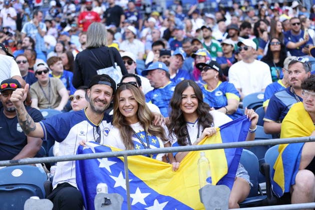 Bosnia and Herzegovina v Qatar - FIFA World Cup, WM, Weltmeisterschaft, Fussball 2026 - Group B SEATTLE, USA - JUNE 24: Fans of Bosnia and Herzegovina gather prior the 2026 FIFA World Cup First Stage Group B match between Bosnia and Herzegovina and Qatar at Lumen Field (Seattle Stadium) in Seattle, Washington, United States on June 24, 2026. Samah Zidan Anadolu Washington United States. Editorial use only. Please get in touch for any other usage.  Copyright: x2026xAnadoluxSamahxZidanx