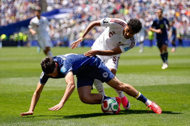 SEATTLE, WA - JUNE 24: Forward Kerim AlajbegoviÄ‡ 19 of Bosnia and Herzegovina and defender Jassem Gaber 5 of Qatar battle for possession during the FIFA World Cup, WM, Weltmeisterschaft, Fussball 2026 Group B match between Bosnia and Herzegovina and Qatar on June 24, 2026 at Seattle Stadium in Seattle, Washington. (Photo by Henry Rodenburg Icon Sportswire) SOCCER: JUN 24 FIFA World Cup 26 Group B - Bosnia and Herzegovina vs Qatar EDITORIAL USE ONLY Icon260624001