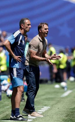 (260625) -- SEATTLE, June 25, 2026 -- Julen Lopetegui (R), head coach of Qatar gestures during the group B match between Bosnia and Herzegovina and Qatar at the 2026 FIFA World Cup, WM, Weltmeisterschaft, Fussball at Seattle Stadium in Seattle, the United States, June 24, 2026. (Photo by Xinhua) (SP)U.S.-SEATTLE-FOOTBALL-FIFA WORLD CUP-GROUP B-BIH VS QAT ArthurxDong 
