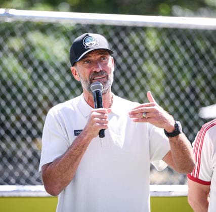 Fussball FIFA WM 2026 24.06.2026 Adidas Home of Soccer, Brooklyn Bridge Park, New York Mediengespraech: Juergen Klopp *** Soccer, 2026 FIFA World Cup, June 24, 2026, Adidas Home of Soccer, Brooklyn Bridge Park, New York, Media Conference with Jürgen Klopp