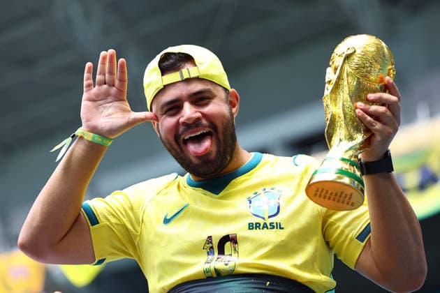 Brazil fan ahead of kick-off Scotland v Brazil, 2026 FIFA World Cup, WM, Weltmeisterschaft, Fussball Group C, Football, Miami Stadium, Miami, Florida, USA - 24 Jun 2026Miami Miami Stadium Florida (FL) United States of America EDITORIAL USE ONLY No use with unauthorised audio, video, data, fixture lists, club league logos or live services. Online in-match use limited to 120 images, no video emulation. No use in betting, games or single club league player publications.  Copyright: xMichaelxZemanek Shutterstockx 16956031d