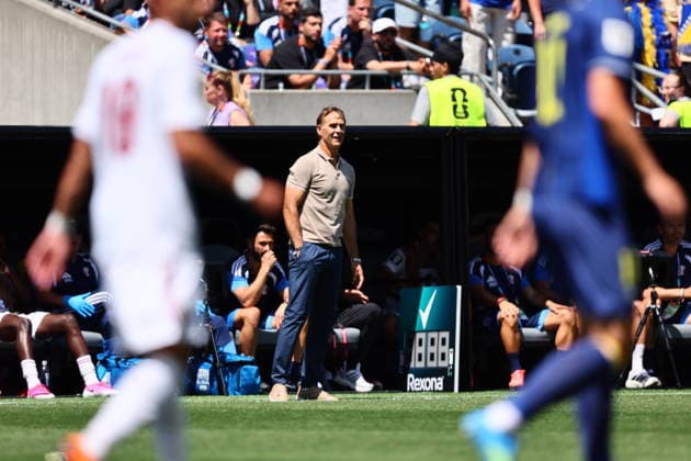 Bosnia and Herzegovina v Qatar - FIFA World Cup, WM, Weltmeisterschaft, Fussball 2026 - Group B SEATTLE, USA - JUNE 24: Head coach of Qatar Julen Lopetegui follows the 2026 FIFA World Cup First Stage Group B match between Bosnia and Herzegovina and Qatar at Lumen Field (Seattle Stadium) in Seattle, Washington, United States on June 24, 2026. Samah Zidan Anadolu Seattle United States. Editorial use only. Please get in touch for any other usage.  Copyright: x2026xAnadoluxSamahxZidanx