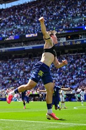 Bosnia and Herzegovina s Ermin Mahmic celebrates after scoring during a soccer game between Bosnia and Herzegovina and Qatar, on Wednesday 24 June 2026 in Seattle, the third and last day in the group stage, in group B of the FIFA World Cup, WM, Weltmeisterschaft, Fussball 2026 in the United States of America. DIRKxWAEM  x179166778x