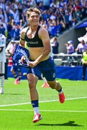 Bosnia and Herzegovina s Ermin Mahmic celebrates after scoring during a soccer game between Bosnia and Herzegovina and Qatar, on Wednesday 24 June 2026 in Seattle, the third and last day in the group stage, in group B of the FIFA World Cup, WM, Weltmeisterschaft, Fussball 2026 in the United States of America. DIRKxWAEM  x179167291x