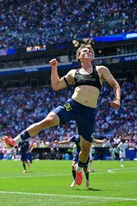 Bosnia and Herzegovina s Ermin Mahmic celebrates after scoring during a soccer game between Bosnia and Herzegovina and Qatar, on Wednesday 24 June 2026 in Seattle, the third and last day in the group stage, in group B of the FIFA World Cup, WM, Weltmeisterschaft, Fussball 2026 in the United States of America. DIRKxWAEM  x179167439x