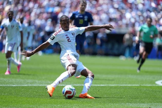 FIFA World Cup, WM, Weltmeisterschaft, Fussball 26 Group B - Bosnia and Herzegovina vs Qatar SEATTLE, WASHINGTON - JUNE 24: Pedro 2 of Qatar controls the ball during the FIFA World Cup 2026 Group B match between Bosnia and Herzegovina and Qatar at Seattle Stadium on June 24, 2026 in Seattle, Washington. photo by Mohamed Gamal JNA Press SEATTLE United States of America Copyright: x xMohamedxGamalxTageldinx xJNAxPressx