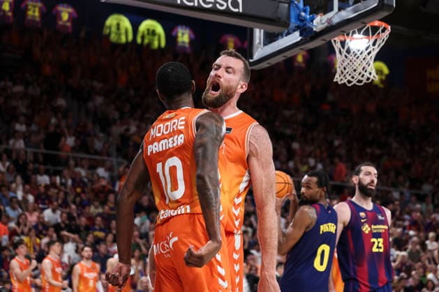 June 24, 2026, Barcelona, Barcelona, Spain: Matt Costello of Valencia Basket celebrates a basket during the Spanish League, Liga ACB Endesa, basketball Final Game 4 match played between FC Barcelona, Barca and Valencia Basket at Palau Blaugrana on June 24, 2026 in Barcelona, Spain. Barcelona Spain - ZUMAa181 20260624_zaa_a181_076 Copyright: xJavierxBorregox