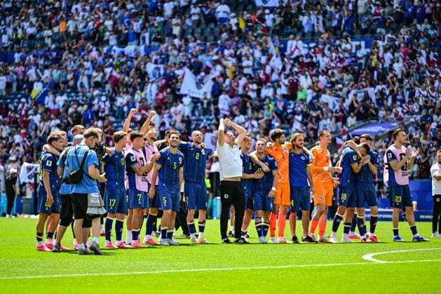 Bosnia and Herzegovina s players celebrate after winning a soccer game between Bosnia and Herzegovina and Qatar, on Wednesday 24 June 2026 in Seattle, the third and last day in the group stage, in group B of the FIFA World Cup, WM, Weltmeisterschaft, Fussball 2026 in the United States of America. DIRKxWAEM  x179169016x