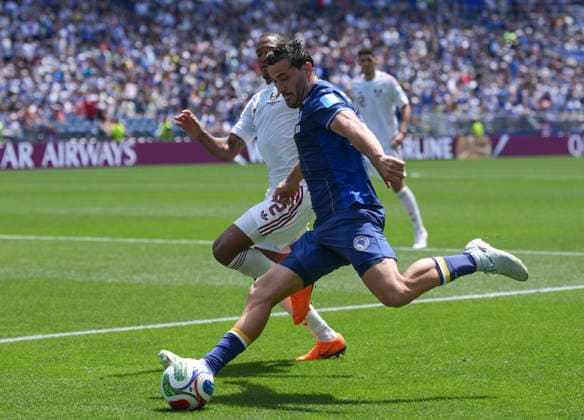 (260625) -- SEATTLE, June 25, 2026 -- Sead Kolasinac (front) of Bosnia and Herzegovina competes during the group B match between Bosnia and Herzegovina and Qatar at the 2026 FIFA World Cup, WM, Weltmeisterschaft, Fussball at Seattle Stadium in Seattle, the United States, June 24, 2026. ) (SP)U.S.-SEATTLE-FOOTBALL-FIFA WORLD CUP-GROUP B-BIH VS QAT PengxZiyang 