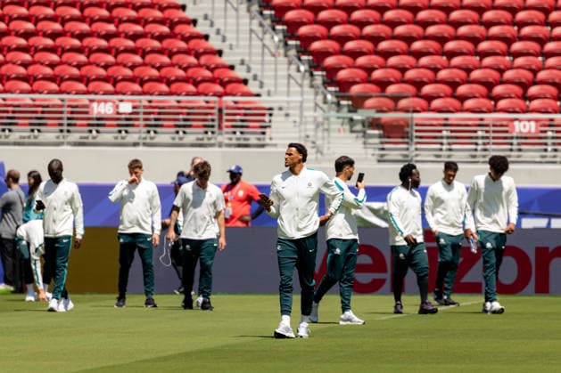 SOCCER AUSTRALIA TRAINING, The Socceroos squad gets a first look of the pitch ahead of their match against Paraguay at the San Francisco Bay Area Stadium in Santa Clara, California, United States, Wednesday, June 24, 2026. ( NO ARCHIVING Alameda California United States  Copyright: xJasonxHenryx 20260625119282848278