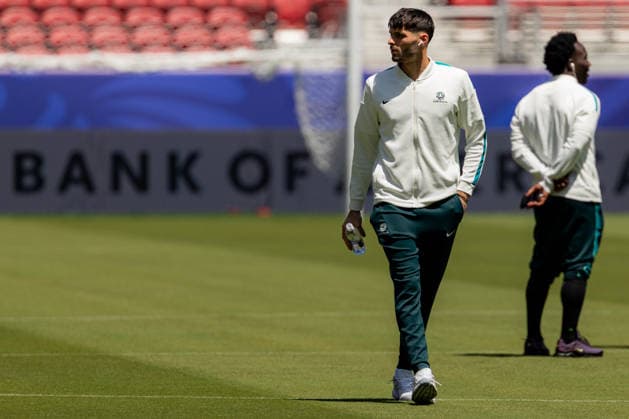 SOCCER AUSTRALIA TRAINING, Socceroos player Patrick Beach gets a first look of the pitch ahead of their match against Paraguay at the San Francisco Bay Area Stadium in Santa Clara, California, United States, Wednesday, June 24, 2026. ( NO ARCHIVING Alameda California United States  Copyright: xJasonxHenryx 20260625116544794446