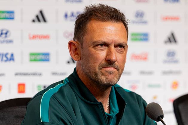 SOCCER AUSTRALIA TRAINING, Socceroos coach Tony Popovic during a press conference, PK, Pressekonferenz ahead of their match against Paraguay at the San Francisco Bay Area Stadium in Santa Clara, California, United States, Wednesday, June 24, 2026. ( NO ARCHIVING Alameda California United States  Copyright: xJasonxHenryx 20260625180903822461