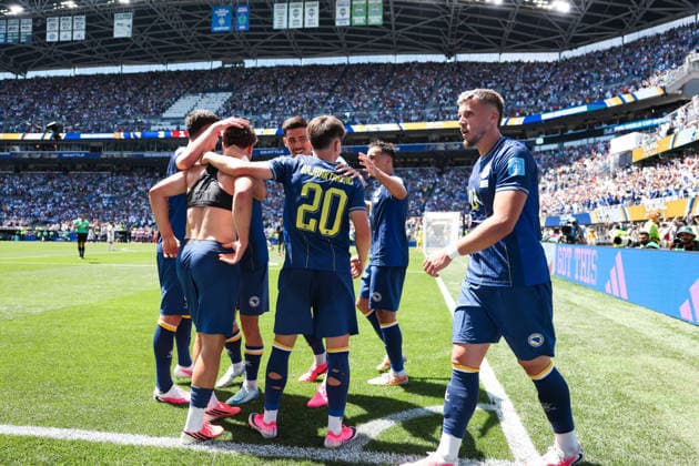 SEATTLE, WA - JUNE 24: Players from Bosnia and Herzegovina react after a goal by midfielder Ermin MahmiÄ‡ 26 during the FIFA World Cup, WM, Weltmeisterschaft, Fussball 2026 Group B match between Bosnia and Herzegovina and Qatar on June 24, 2026 at Seattle Stadium in Seattle, Washington. (Photo by Henry Rodenburg Icon Sportswire) SOCCER: JUN 24 FIFA World Cup 26 Group B - Bosnia and Herzegovina vs Qatar EDITORIAL USE ONLY Icon260624019
