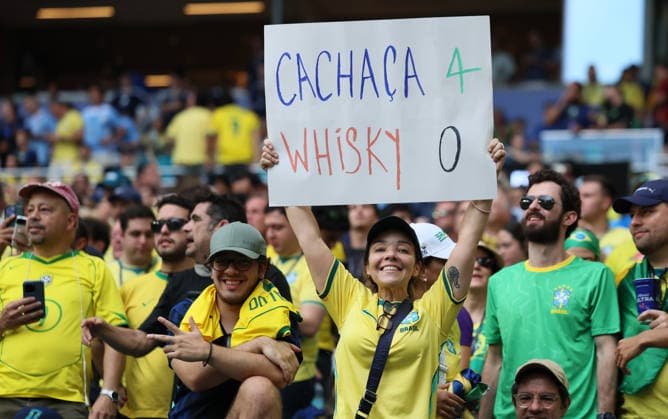 Scotland v Brazil: Group C - FIFA World Cup, WM, Weltmeisterschaft, Fussball 2026 Brazilian fan with sign before the FIFA World Cup 2026 Group C match between Scotland and Brazil at Miami Stadium on June 24, 2026 in Miami, United States. Miami Gardens Miami Stadium FL United States Copyright: xAllstarxPicturexLibraryxLtdx