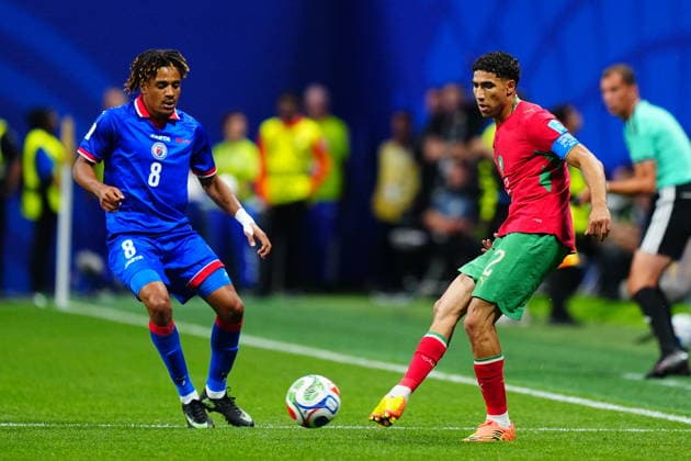 Morocco v Haiti - FIFA World Cup, WM, Weltmeisterschaft, Fussball 2026 - Group C ATLANTA, USA - JUNE 24: Achraf Hakimi of Morocco in action against Martin Experience of Haiti during 2026 FIFA World Cup First Stage Group C match between Morocco and Haiti at Mercedes-Benz Stadium (Atlanta Stadium) in Atlanta, Georgia, United States on June 24, 2026. Evrim Aydin Anadolu Georgia United States. Editorial use only. Please get in touch for any other usage.  Copyright: x2026xAnadoluxEvrimxAydinx