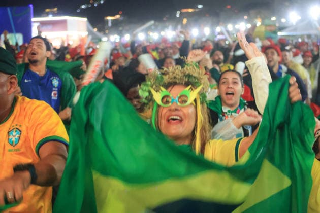 Escócia x Brasil Arena Copacabana RJ RIO DE JANEIRO, RJ - 24.06.2026: ESCoCIA X BRASIL ARENA COPACABANA RJ - Fans watch the Scotland vs. Brazil game at the Copacabana Arena on the sands of Copacabana Beach in Rio de Janeiro, RJ. (Photo: Luiz Gomes Fotoarena) x2969453x  LuizxGomes