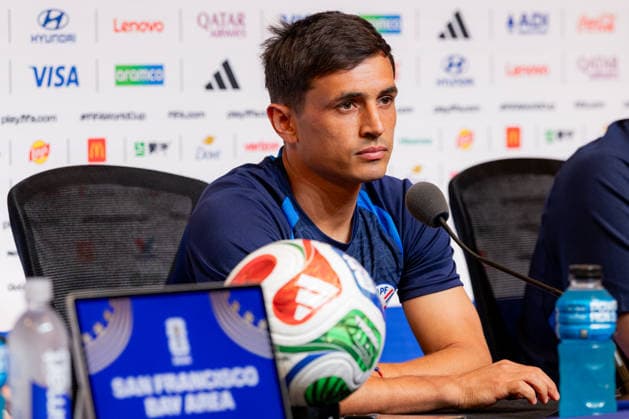 SOCCER AUSTRALIA TRAINING, Paraguay player Andreas Cubas during a press conference, PK, Pressekonferenz before they take on the Socceroos in the World Cup at the San Francisco Bay Area Stadium in Santa Clara, California, United States, Wednesday, June 24, 2026. ( NO ARCHIVING Alameda California United States  Copyright: xJasonxHenryx 20260625122867200190
