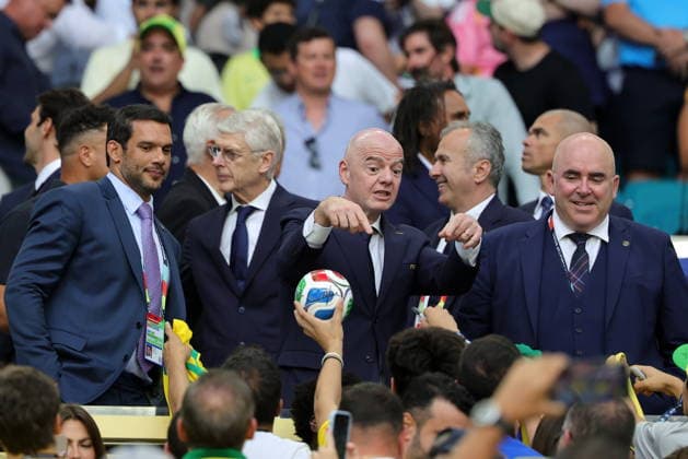 FIFA World Cup, WM, Weltmeisterschaft, Fussball 2026 - Group C - Scotland vs Brazil Brazilian Football Confederation President Samir Xaud (L), FIFA s Chief of Global Football Development Arsene Wenger (2-L), FIFA President Gianni Infantino (2-R), and Scottish Football Association President Mike Mulraney attend the FIFA World Cup 2026 group stage match Scotland against Brazil, in Miami, Florida, USA, 24 June 2026. MIAMI United States  Copyright: xCRISTOBALxHERRERA-ULASHKEVICHx