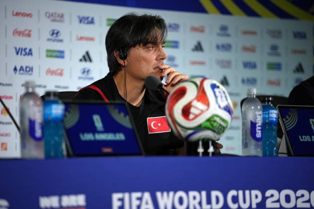press conference, PK, Pressekonferenz of Turkish national team, Nationalteam in Los Angeles LOS ANGELES, CALIFORNIA - JUNE 24: Turkiye National Team s head coach Vincenzo Montella speaks during a press conference ahead of the 2026 FIFA World Cup, WM, Weltmeisterschaft, Fussball First Stage Group D match between Turkiye and USA at the Los Angeles Stadium (SoFi Stadium) in Inglewood, California, United States on June 24, 2026. Tayfun Coskun Anadolu Los Angeles United States. Editorial use only. Please get in touch for any other usage.  Copyright: x2026xAnadoluxTayfunxCoskunx