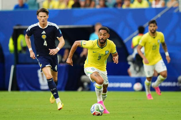 Scotland v Brazil: Group C - FIFA World Cup, WM, Weltmeisterschaft, Fussball 2026 Matheus Cunha of Brazil runs with the ball during the FIFA World Cup 2026 Group C match between Scotland and Brazil at Miami Stadium on June 24, 2026 in Miami, United States. Miami Gardens FL United States  Copyright: xJosexBretonx originalFilename:bretonhernandez-scotland260624_nps9z.jpg