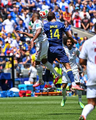 June 24, 2026: Qatar midfielder Ahmed Fatehi (20) and Bosnia and Herzegovina midfielder Ivan A unjiÄ¡ (14) both go up to head the ball during the FIFA World Cup, WM, Weltmeisterschaft, Fussball match between Bosnia - Herzegovina and Qatar in Seattle, WA.Bosnia - Herzegovina defeated Qatar 3-1. CSM Seattle United States - ZUMAc04_ 20260624_zma_c04_019 Copyright: xStevexFaberx