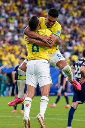 Casemiro and Bruno Guimaraes celebrate after Matheus Cunha scores the team s third goal during the third round of the 2026 World Cup group stage match between Scotland and Brazil, held at Miami Stadium in Miami, United States. Richard Callis Fotoarena (Richard Callis SPP)  Copyright: xRichardxCallisx xSPPx spp-en-RiCa-2969605