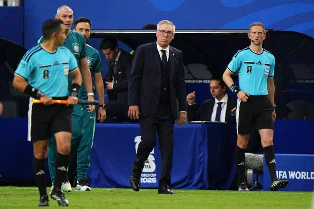 Scotland v Brazil: Group C - FIFA World Cup, WM, Weltmeisterschaft, Fussball 2026 Carlo Ancelotti, head coach of Brazil, looks on during the FIFA World Cup 2026 Group C match between Scotland and Brazil at Miami Stadium on June 24, 2026 in Miami, United States. Miami Gardens FL United States  Copyright: xJosexBretonx originalFilename:bretonhernandez-scotland260624_npWjM.jpg