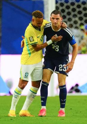 Neymar of Brazil and Kenny McLean of Scotland at full time Scotland v Brazil, 2026 FIFA World Cup, WM, Weltmeisterschaft, Fussball Group C, Football, Miami Stadium, Miami, Florida, USA - 24 Jun 2026Miami Miami Stadium Florida (FL) United States of America EDITORIAL USE ONLY No use with unauthorised audio, video, data, fixture lists, club league logos or live services. Online in-match use limited to 120 images, no video emulation. No use in betting, games or single club league player publications.  Copyright: xJavierxGarcia Shutterstockx 16956030ei