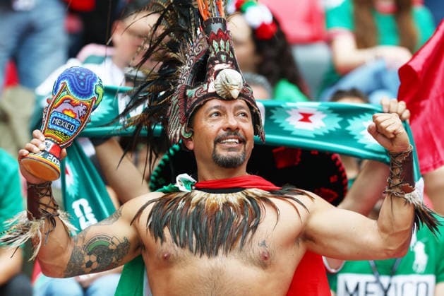 A fan of Mexico shows his support before the start of a FIFA World Cup, WM, Weltmeisterschaft, Fussball match against Czechia at Mexico City Stadium in Mexico City, Mexico, on Wednesday, June 24, 2026.  MEX20260624804 CHRISTIANxBRUNSKILL