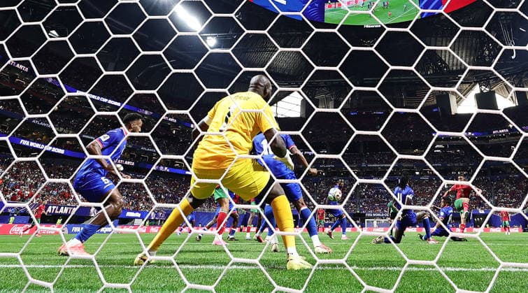 FIFA World Cup, WM, Weltmeisterschaft, Fussball 2026 - Group C - Morocco vs Haiti Soufiane Rahimi of Morocco (R) scores the 3-2 lead during the FIFA World Cup 2026 group stage match Morocco against Haiti, in Atlanta, Georgia, USA, 24 June 2026. ATLANTA United States  Copyright: xRONALDxWITTEKx