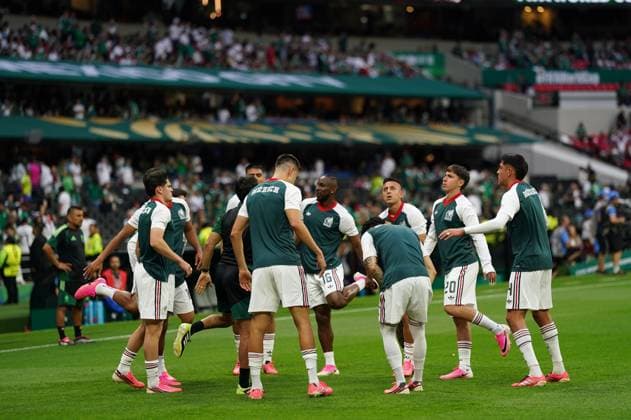 Czechia v Mexico - FIFA World Cup, WM, Weltmeisterschaft, Fussball 2026 - Group A MEXICO CITY, MEXICO - JUNE 24: Players of Mexico warm up prior 2026 FIFA World Cup First Stage Group A match between Czechia and Mexico at Estadio Azteca (Mexico Stadium) in Mexico City, Mexico on June 24, 2026. Luciano Gonzalez Anadolu Mexico City Mexico. Editorial use only. Please get in touch for any other usage.  Copyright: x2026xAnadoluxLucianoxGonzalezx