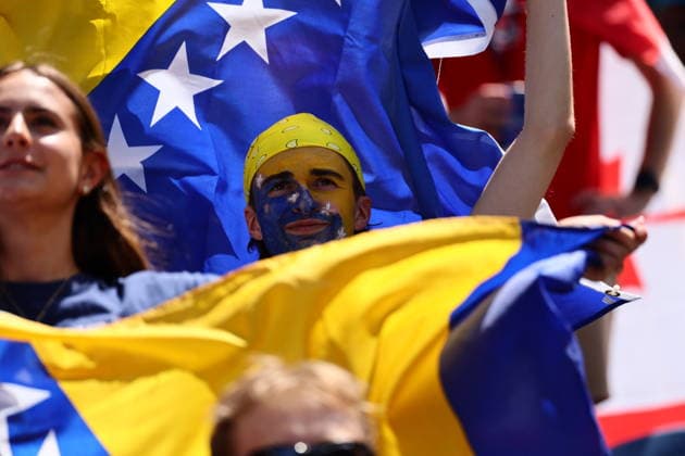 Bosnia and Herzegovina v Qatar - FIFA World Cup, WM, Weltmeisterschaft, Fussball 2026 - Group B SEATTLE, USA - JUNE 24: Fans follow the 2026 FIFA World Cup First Stage Group B match between Bosnia and Herzegovina and Qatar at Lumen Field (Seattle Stadium) in Seattle, Washington, United States on June 24, 2026. Samah Zidan Anadolu Washington United States. Editorial use only. Please get in touch for any other usage.  Copyright: x2026xAnadoluxSamahxZidanx