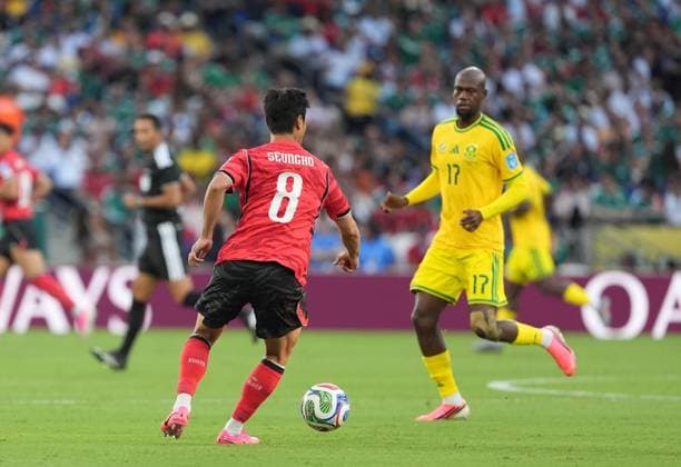 South Africa v South Korea - FIFA World Cup, WM, Weltmeisterschaft, Fussball 2026 - Group A MONTERREY, MEXICO - JUNE 24: Paik Seung-ho (8) of South Korea in action during the 2026 FIFA World Cup First Stage Group A match between South Africa and South Korea at Estadio BBVA (Monterrey Stadium) in Monterrey, Mexico on June 24, 2026. Juancho Torres Anadolu Nuevo Leon Mexico. Editorial use only. Please get in touch for any other usage.  Copyright: x2026xAnadoluxJuanchoxTorresx