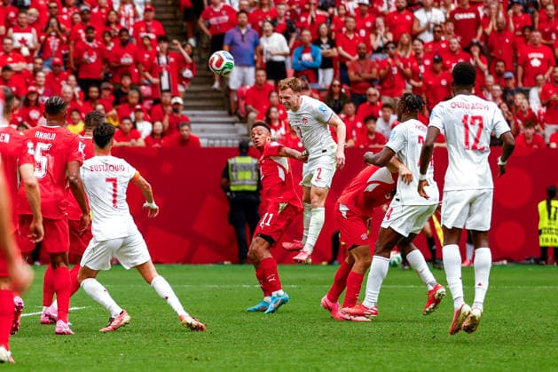 June 24, 2026, Vancouver, British Columbia, Canada: ALISTAIR JOHNSTON (2) of Canada heads a ball towards the Swiss goal in the final moments of the game. Canada vs. Switzerland in FIFA World Cup, WM, Weltmeisterschaft, Fussball group stage play held at BC Place Stadium in Vancouver, BC Canada 2026 Soccer: Canada 1:2 Switzerland  - ZUMAk184 20260624_zsp_k184_039 Copyright: xGordonxKalischx