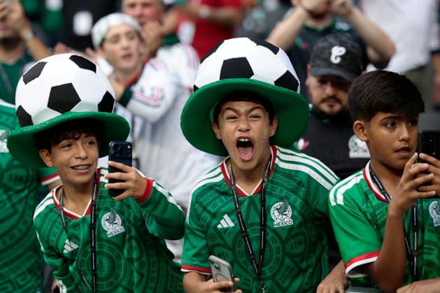 FIFA World Cup, WM, Weltmeisterschaft, Fussball 2026 - Group A - Czech Republic vs Mexico Fans of Mexico cheer ahead of the FIFA World Cup 2026 group stage match Czech Republic against Mexico in Mexico City, Mexico, 24 June 2026. Ciudad de Mexico Mexico  Copyright: xJOSExMENDEZx