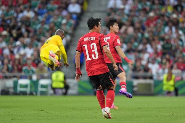 South Africa v South Korea - FIFA World Cup, WM, Weltmeisterschaft, Fussball 2026 - Group A MONTERREY, MEXICO - JUNE 24: Lee Tae-seok (13) of South Korea in action during the 2026 FIFA World Cup First Stage Group A match between South Africa and South Korea at Estadio BBVA (Monterrey Stadium) in Monterrey, Mexico on June 24, 2026. Juancho Torres Anadolu Nuevo Leon Mexico. Editorial use only. Please get in touch for any other usage.  Copyright: x2026xAnadoluxJuanchoxTorresx