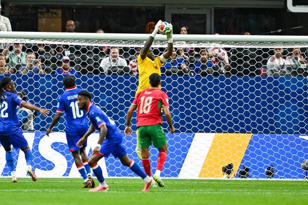 ATLANTA, GA - JUNE 24: Johnny Placide 1 of Haiti makes a save during the FIFA World Cup, WM, Weltmeisterschaft, Fussball 2026 Group C match between Morocco and Haiti on June 24th, 2026 at Atlanta Stadium in Atlanta, GA. (Photo by Rich von Biberstein Icon Sportswire) SOCCER: JUN 24 FIFA World Cup 26 Group C - Morocco vs Haiti EDITORIAL USE ONLY Icon260624028