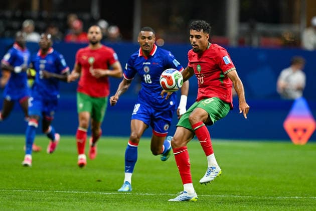 ATLANTA, GA - JUNE 24: Chadi Riad 18 of Morocco settles the ball during the FIFA World Cup, WM, Weltmeisterschaft, Fussball 2026 Group C match between Morocco and Haiti on June 24th, 2026 at Atlanta Stadium in Atlanta, GA. (Photo by Rich von Biberstein Icon Sportswire) SOCCER: JUN 24 FIFA World Cup 26 Group C - Morocco vs Haiti EDITORIAL USE ONLY Icon260624034