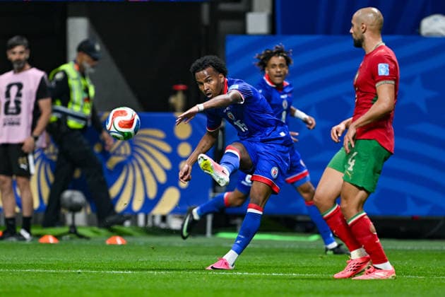 ATLANTA, GA - JUNE 24: Ruben Providence 15 of Haiti passes the ball during the FIFA World Cup, WM, Weltmeisterschaft, Fussball 2026 Group C match between Morocco and Haiti on June 24th, 2026 at Atlanta Stadium in Atlanta, GA. (Photo by Rich von Biberstein Icon Sportswire) SOCCER: JUN 24 FIFA World Cup 26 Group C - Morocco vs Haiti EDITORIAL USE ONLY Icon260624043