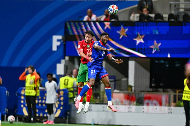 ATLANTA, GA - JUNE 24: Anass Salah-Eddine 26 of Morocco and Josue Casimir 21 of Haiti battle for header during the FIFA World Cup, WM, Weltmeisterschaft, Fussball 2026 Group C match between Morocco and Haiti on June 24th, 2026 at Atlanta Stadium in Atlanta, GA. (Photo by Rich von Biberstein Icon Sportswire) SOCCER: JUN 24 FIFA World Cup 26 Group C - Morocco vs Haiti EDITORIAL USE ONLY Icon260624055